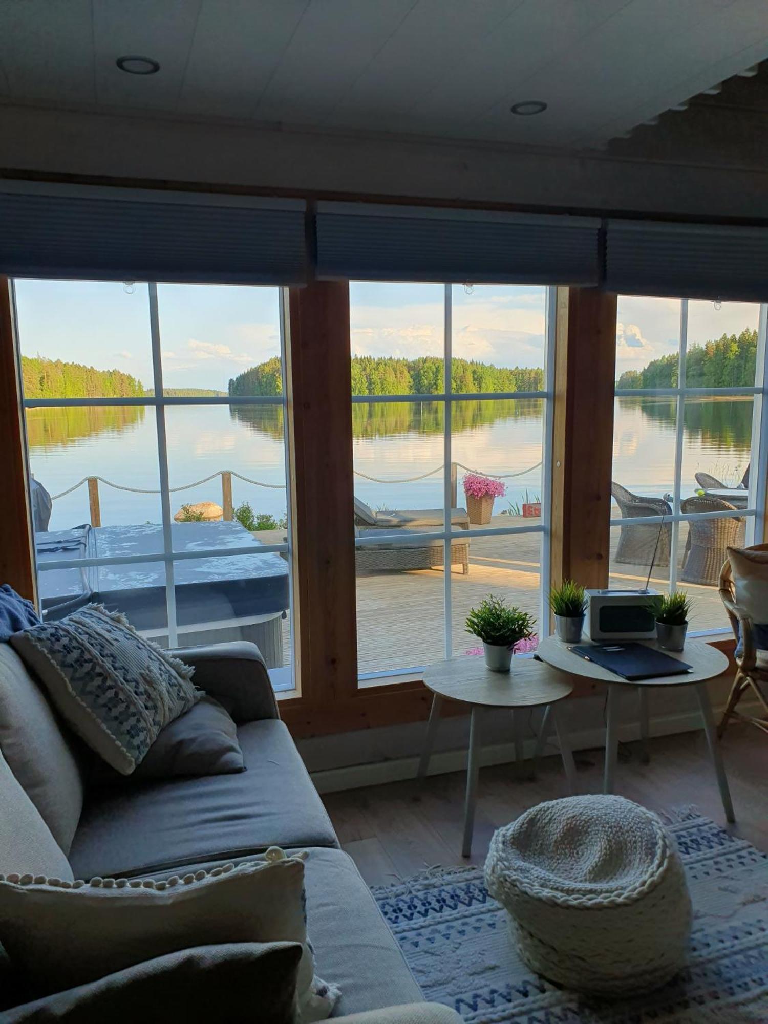 Stunning Log Cabin 45M2 On The Shore Of Kallavesi. Куопио Экстерьер фото